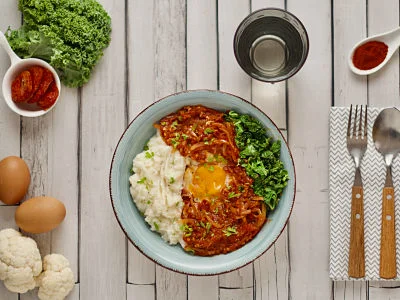 Recipe kit Shakshuka with sundried tomatoes and kale